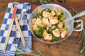 Saumon Sauté Au Brocoli Et Au Quinoa