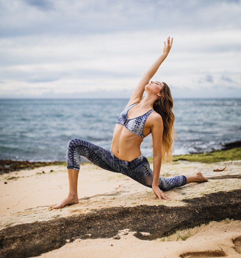 La plage est un endroit fantastique pour une bonne seance de gymnastique